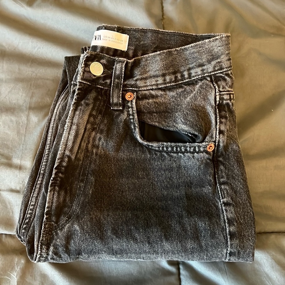 Zara Black Straight Leg Jeans Size 2